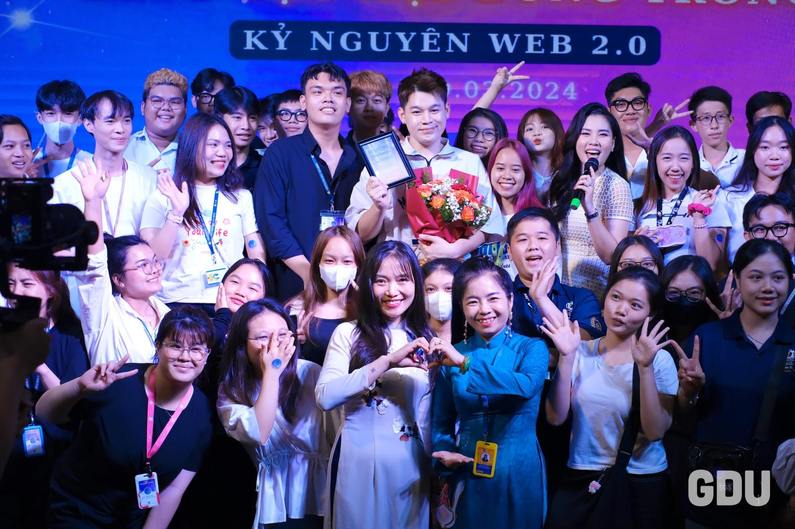 Câu hỏi thường gặp học song ngành GDU