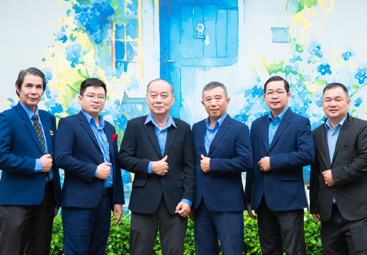 Sử dụng các công cụ hỗ trợ học tập để quản lý thời gian, tổ chức thông tin và theo dõi tiến độ