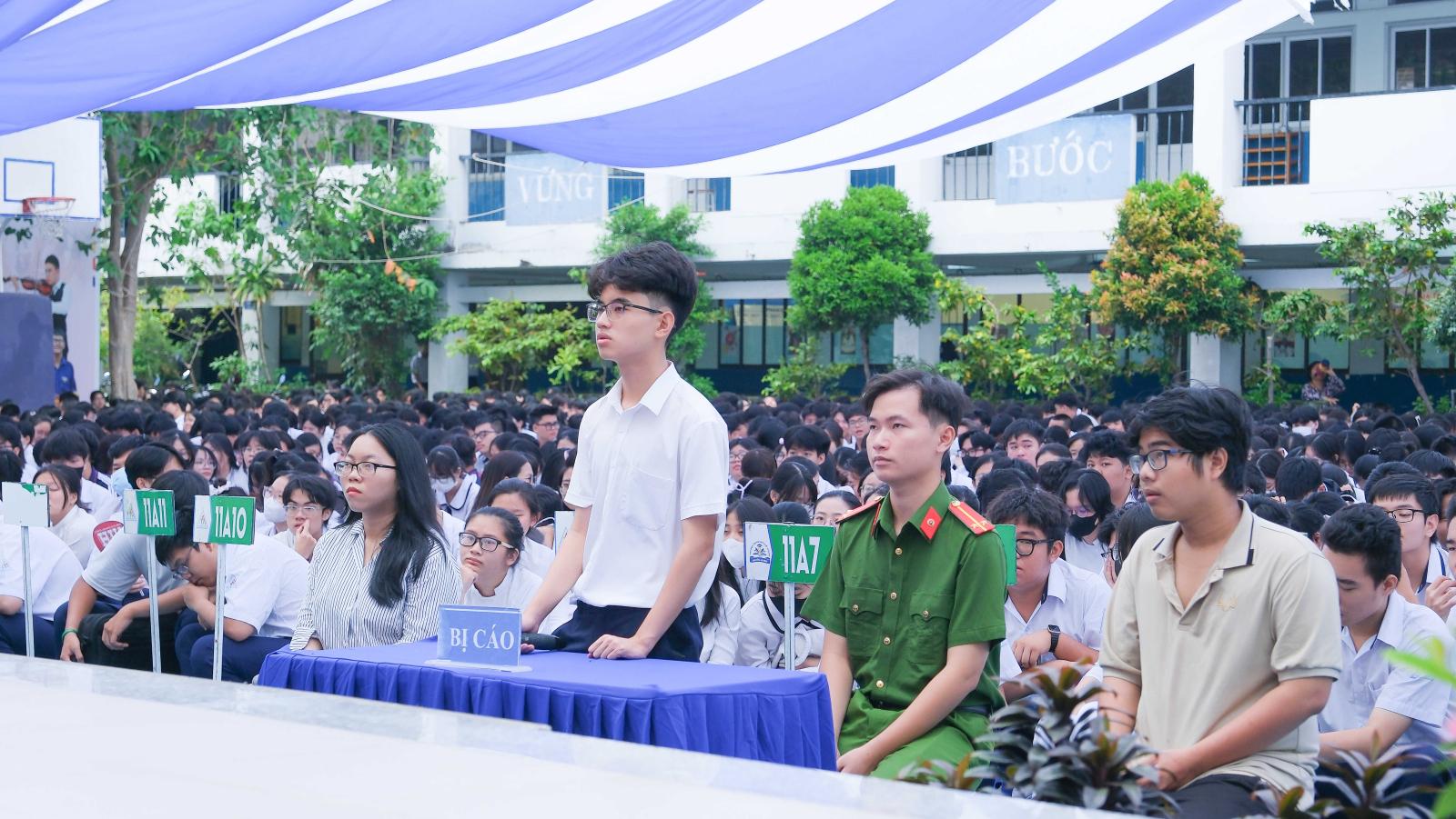 Đạo đức nghề báo, trách nhiệm và sự thật