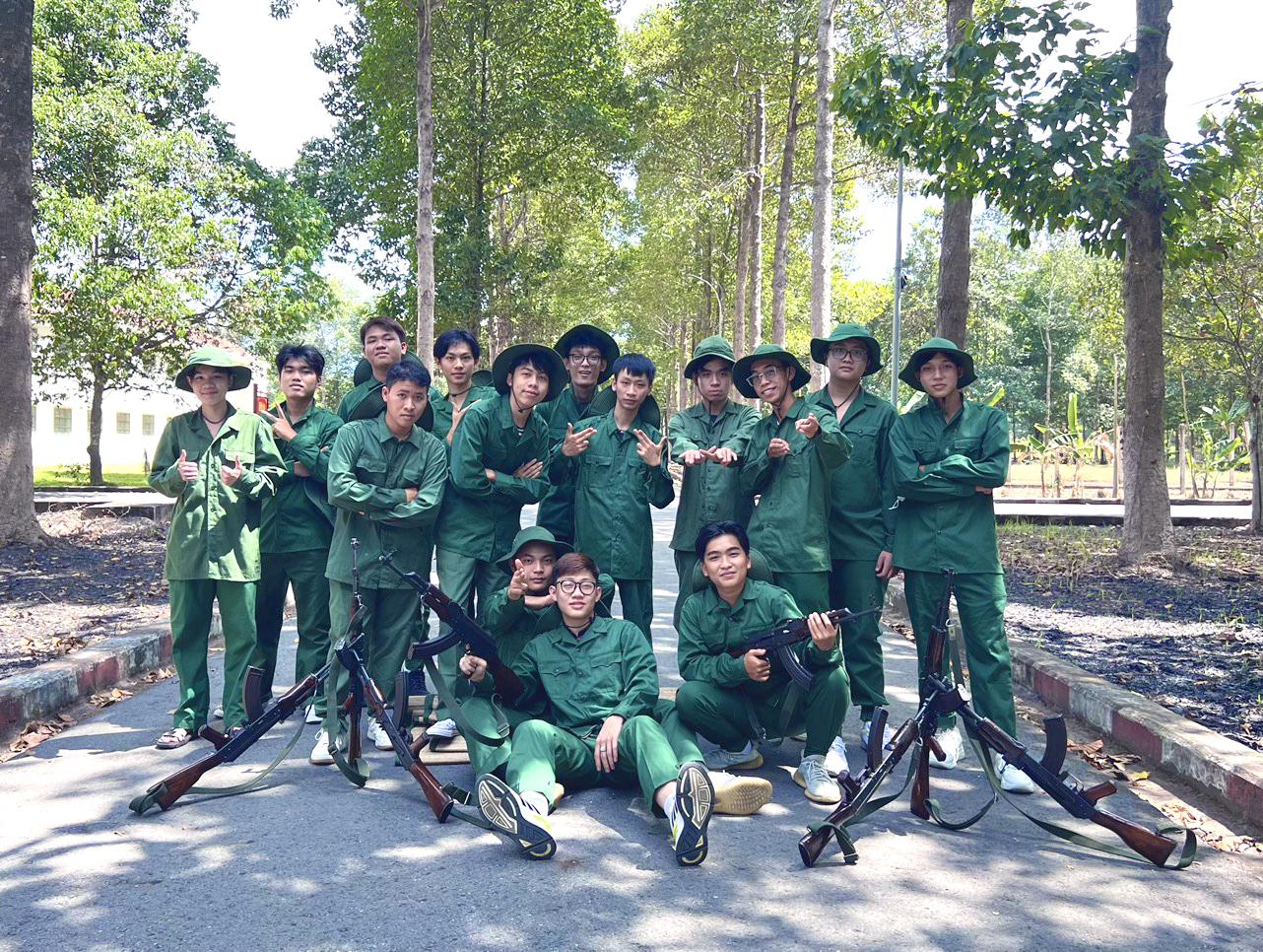 "Hậu cần" quan trọng sau buổi giao lưu trực tuyến tuyển sinh