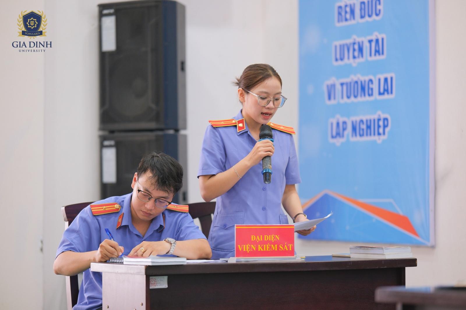 Hồ sơ xét tuyển đại học chuẩn bị kỹ lưỡng