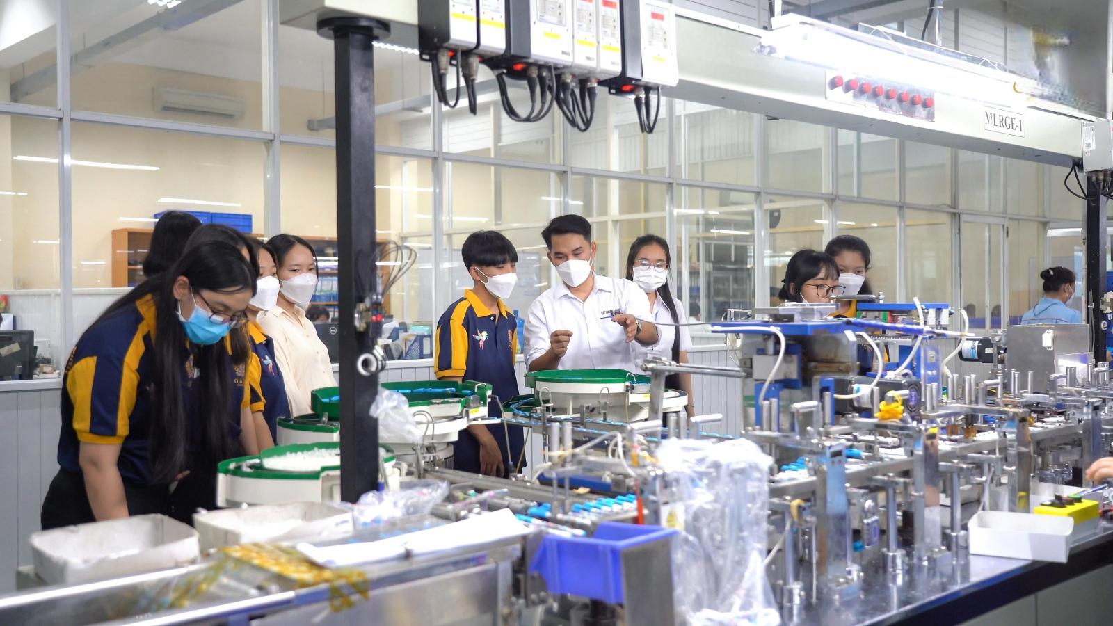 Học phí ngành Khoa học máy tính, Kỹ thuật điện - điện tử