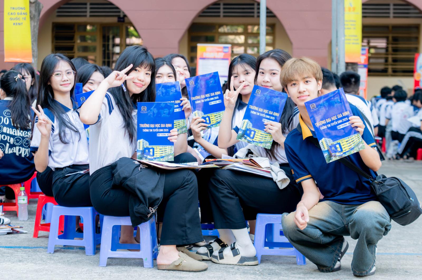 kiem tra thong tin tuyen sinh