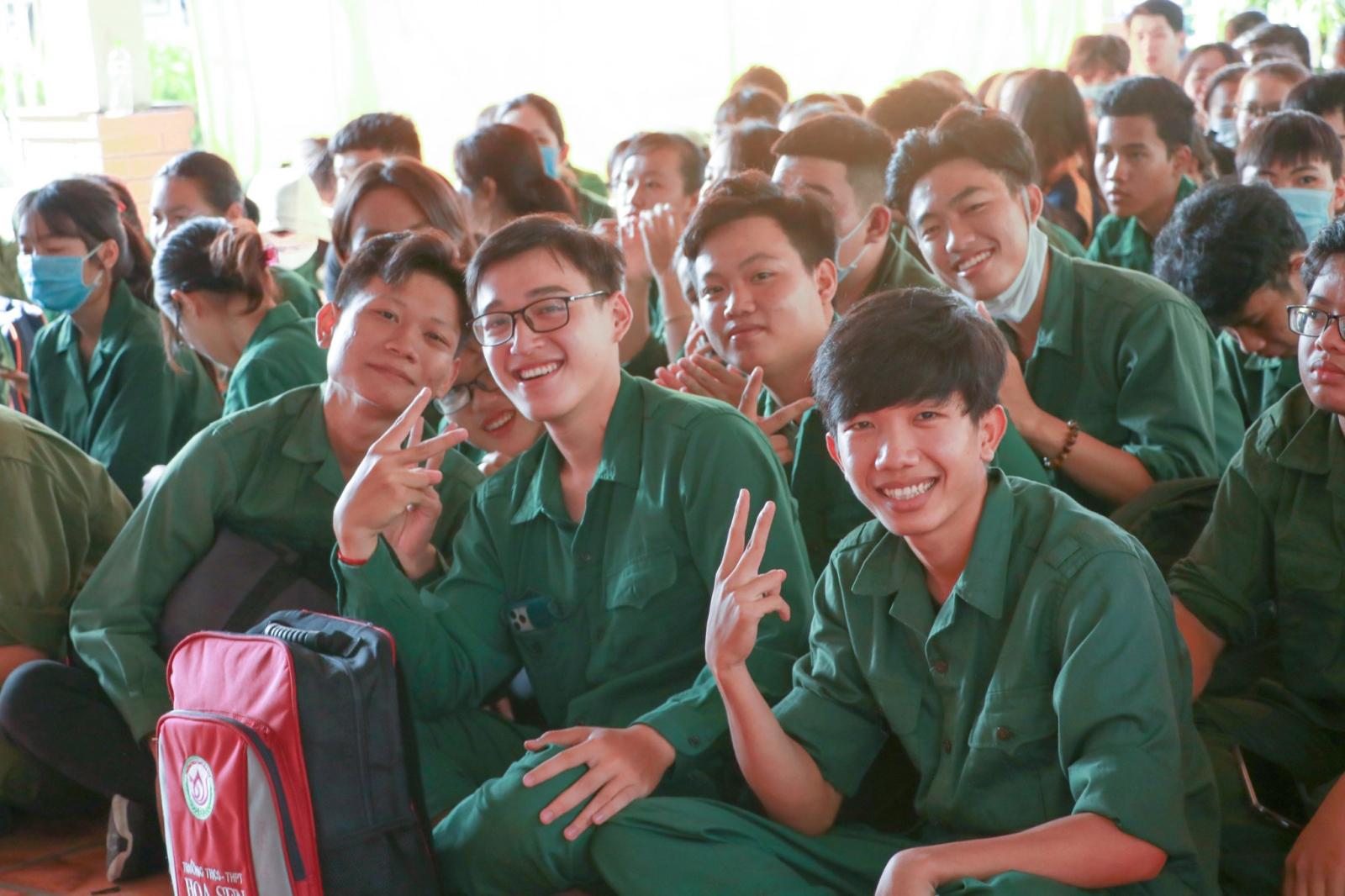 Hình ảnh minh họa về lịch học của sinh viên với các môn học và thời gian biểu được sắp xếp khoa học