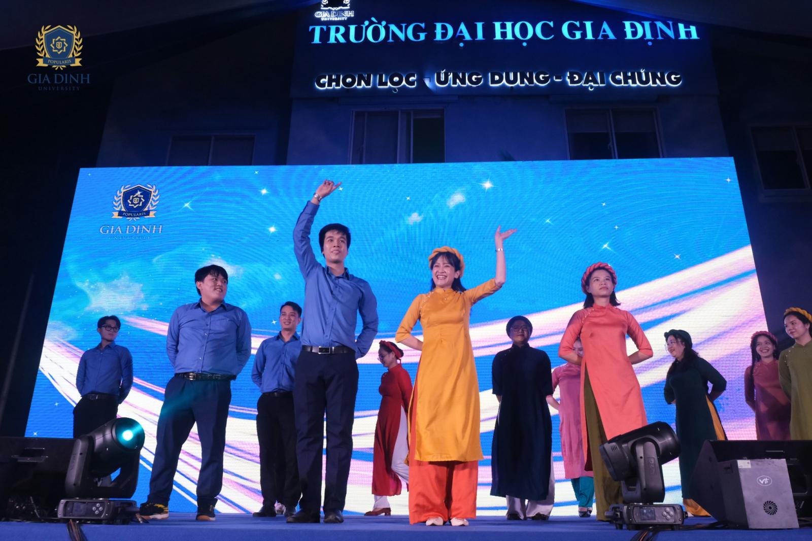 Lợi ích lâu dài của việc lựa chọn môn học tự chọn phù hợp cho sự nghiệp và cuộc sống