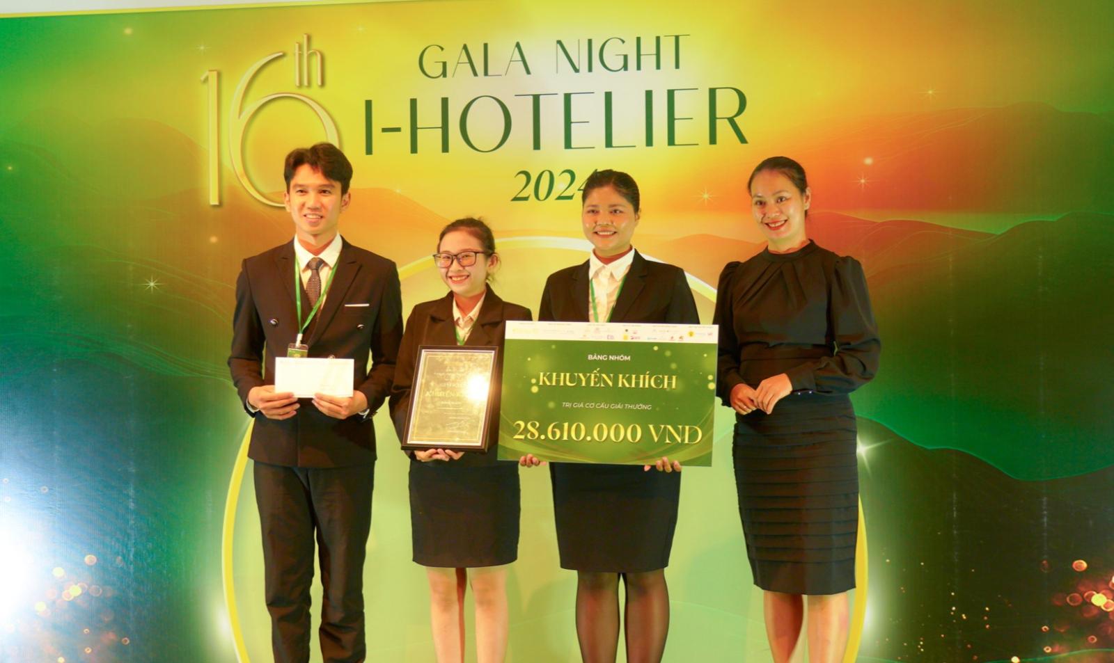 nhân-viên-khách-sạn-chuyên-nghiệp