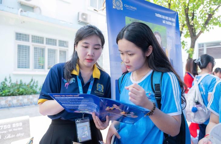 Sinh viên chuẩn bị kỹ lưỡng cho buổi phỏng vấn xin việc