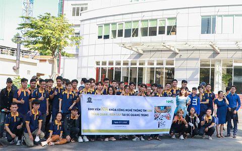 Sinh viên tham gia hội thảo hướng nghiệp để tìm hiểu về các ngành nghề khác nhau