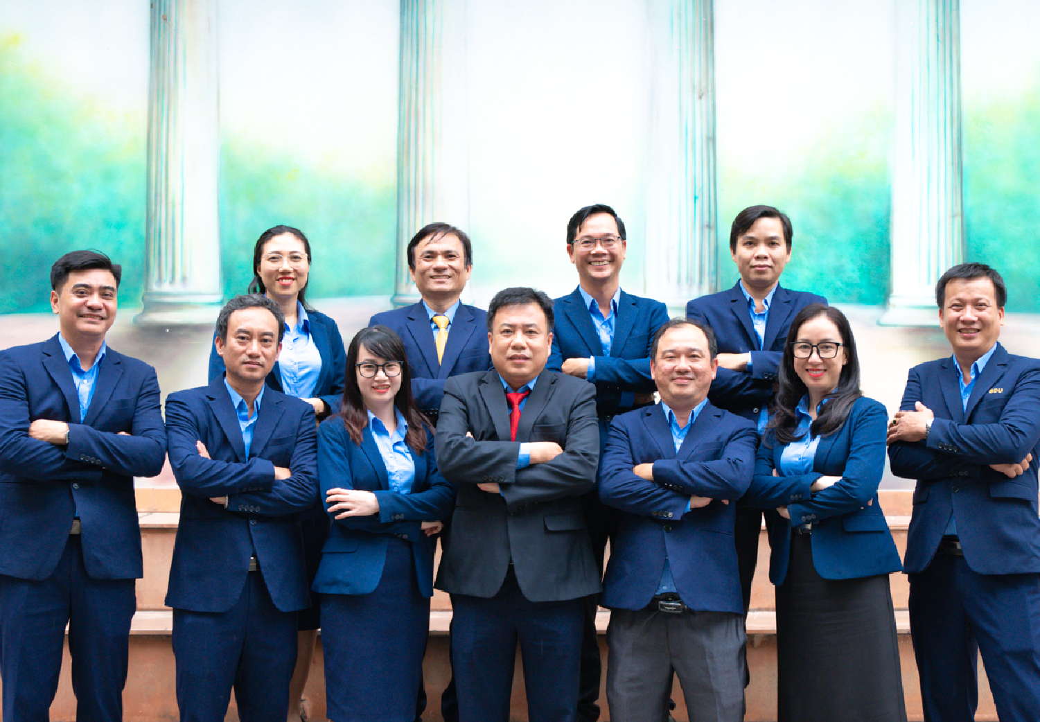 Tìm kiếm học bổng và hỗ trợ tài chính