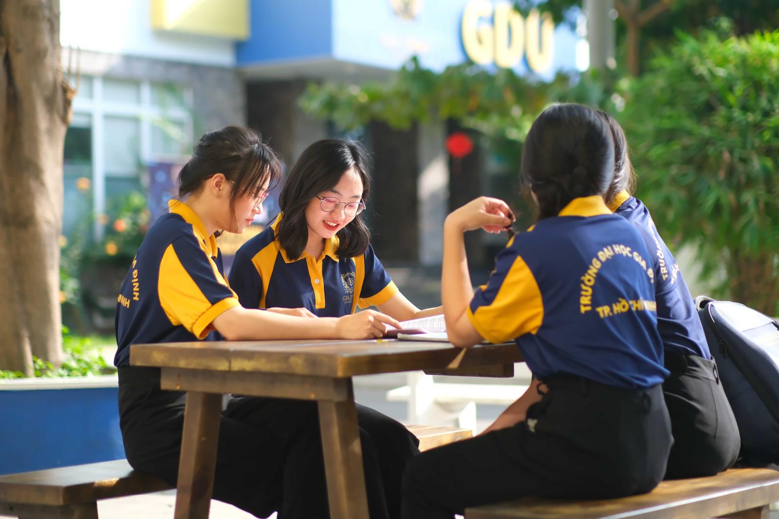 Tố chất cần thiết quản lý giáo dục