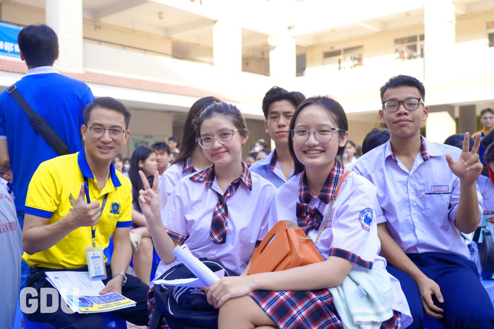 Tư vấn hướng nghiệp giúp học sinh định hướng nghề nghiệp